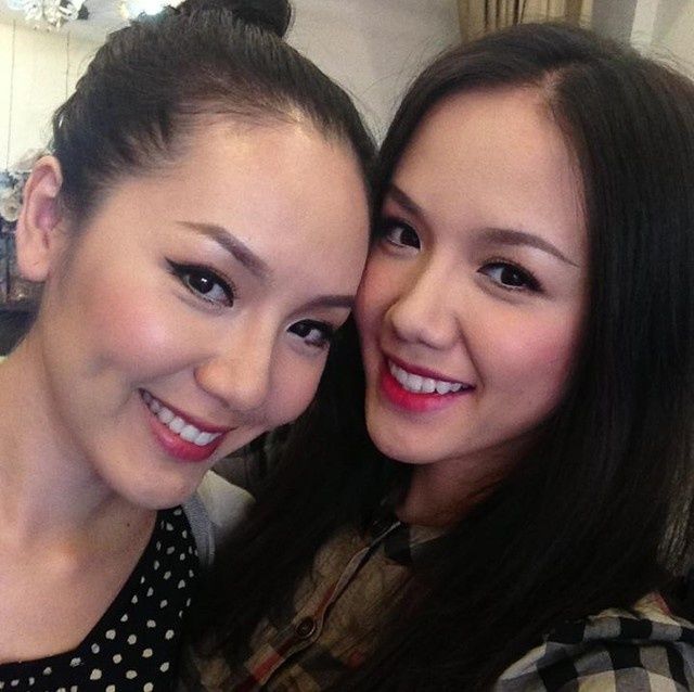 bestie anh-chi-em-nha-sao-viet-nguoi-giong-nhu-giot-nuoc-nguoi-cu-nhu-ke-la