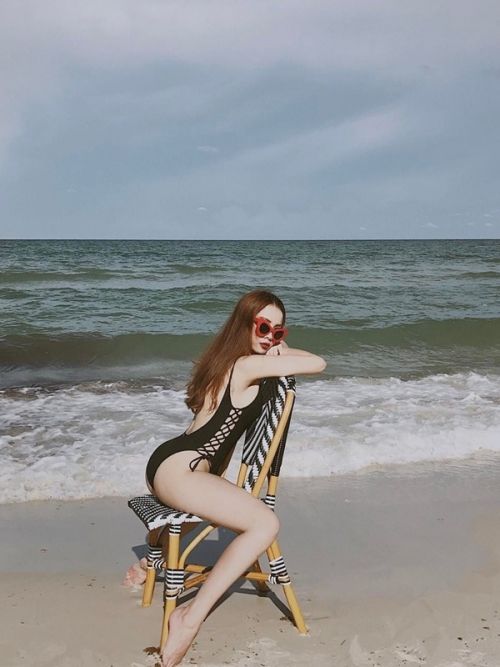 Gợi ý những mẫu bikini đẹp mắt cho các nàng đón nắng hè rực rỡ