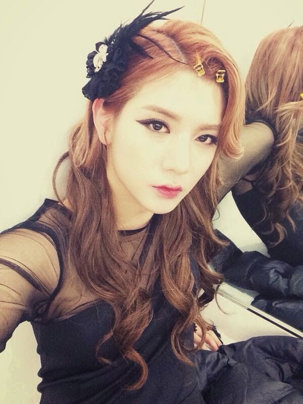 "bestie hoi idol nam xinh gai cua kpop"