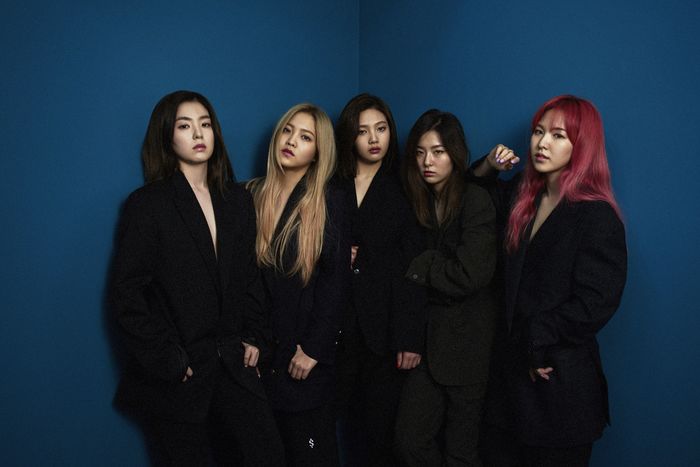 bestie idol nu dien suit
