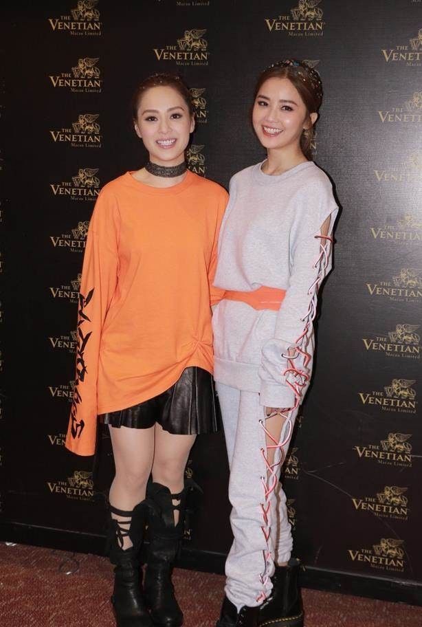 "bestie khoanh khac sao cbiz bi dim hang chieu cao"