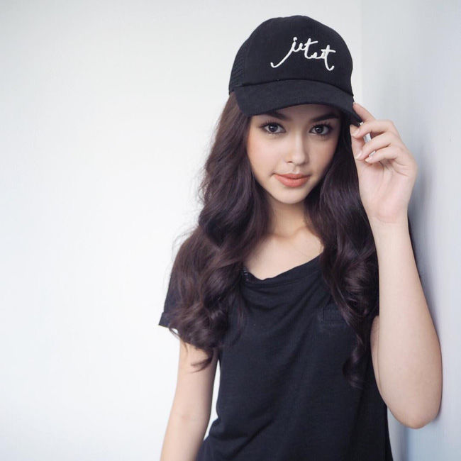 bestie trang diem kieu Thai