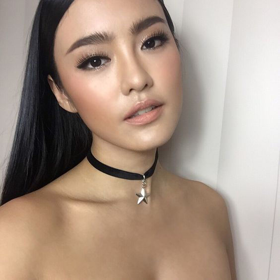 bestie trang diem kieu Thai