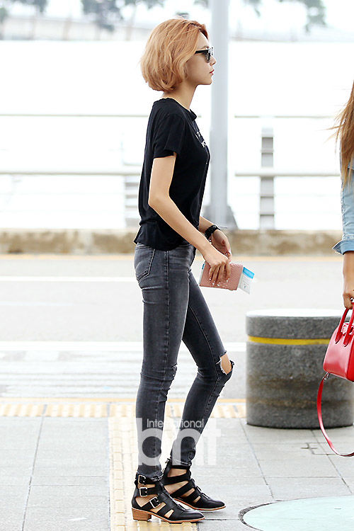 bestie loat-my-nhan-kpop-mac-do-bo-sat-ke-lep-kep-nguoi-nong-bong