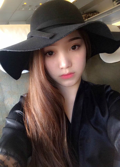 bestie nua kia hotgirl cua sao bong da tre Viet