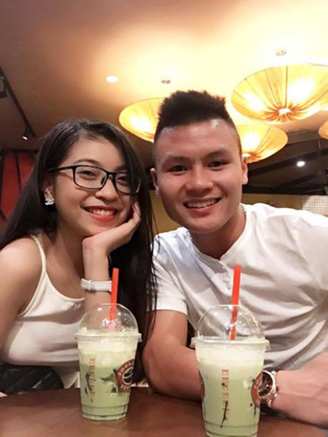 bestie nua kia hotgirl cua sao bong da tre Viet