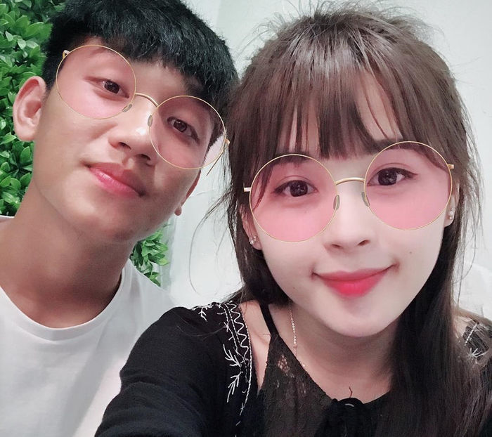bestie nua kia hotgirl cua sao bong da tre Viet