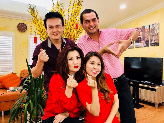 Bestie -Nhan sac co phan xuong doc cua cac "soai ca" showbiz Viet mot thoi.