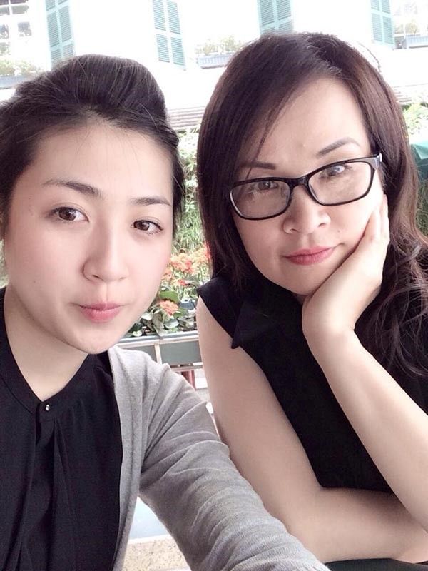 bestie Nhan sắc trẻ trung lại ăn mặc phong cách của 4 bà mẹ sao Việt