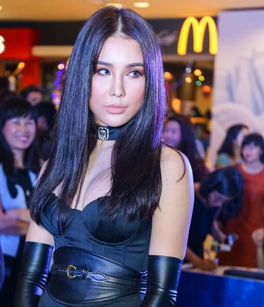 bestie Nhìn lại dàn sao nữ Vbiz từng bị gán mác "thảm họa thẩm mỹ"