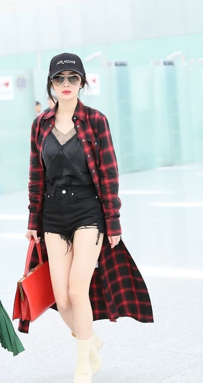 Bestie - Me tit nhung "điem vang" đat gia tren co the cua sao Hoa ngu