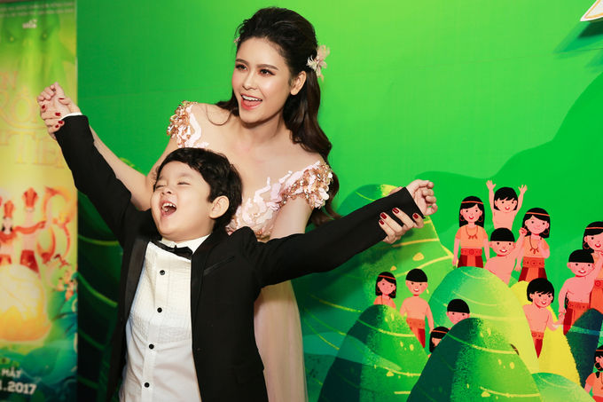 bestie nhung-hoang-tu-be-dang-yeu-dep-trai-cua-sao-viet-khien-fan-tram-tro