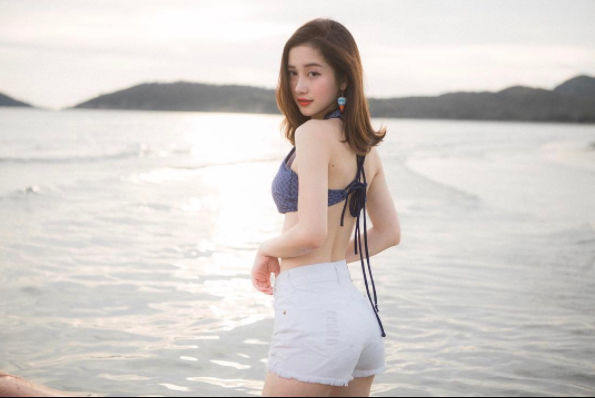 bestie nhung-hot-girl-viet-sexy-het-nac-voi-bikini-du-moi-chi-chom-he
