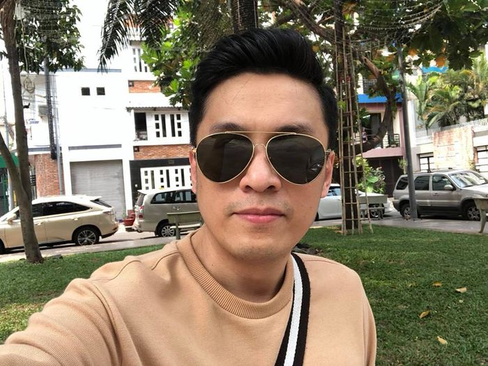 Những quý ông của showbiz Việt cứ trẻ mãi không già