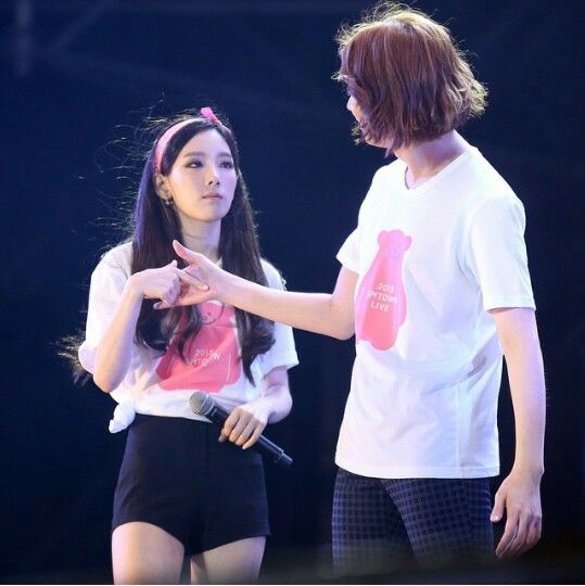 bestie nhung tinh ban than khac gioi cua showbiz the gioi