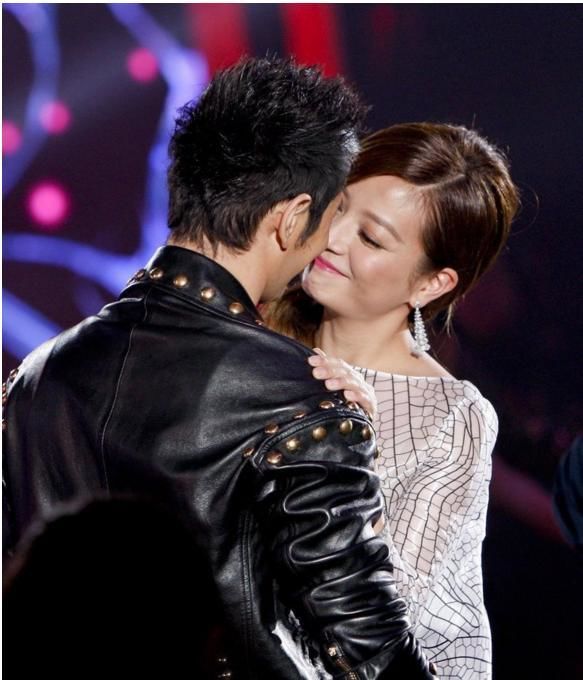 bestie nhung tinh ban than khac gioi cua showbiz the gioi