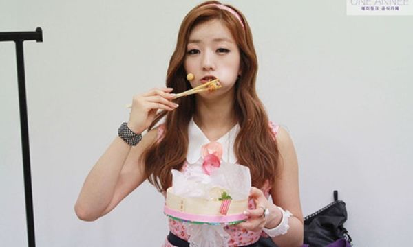 bestie dau hieu nang gioi chuyen ay