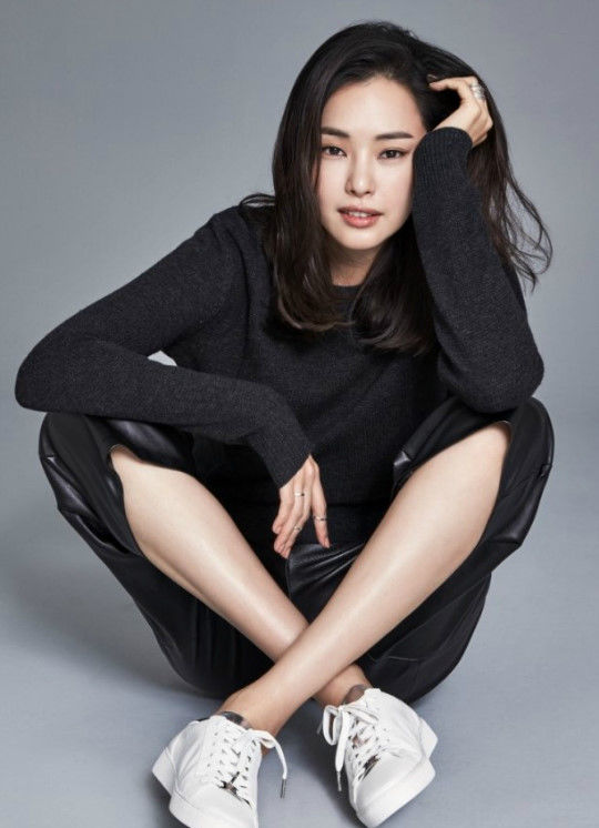 bestie Sao Hàn sở hữu nhan sắc tuyệt trần: người thông minh, người "não ngắn"