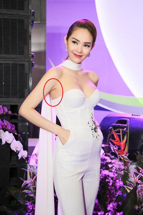 bestie sao Viet lo seo nang nguc
