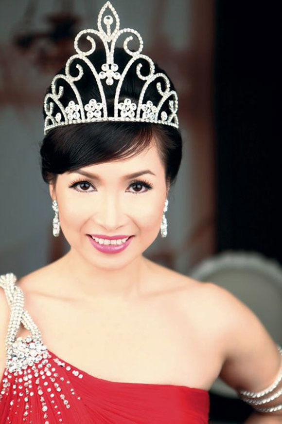 bestie sau-30-nam-dang-quang-cuoc-song-hoa-hau-bui-bich-phuong-ra-sao