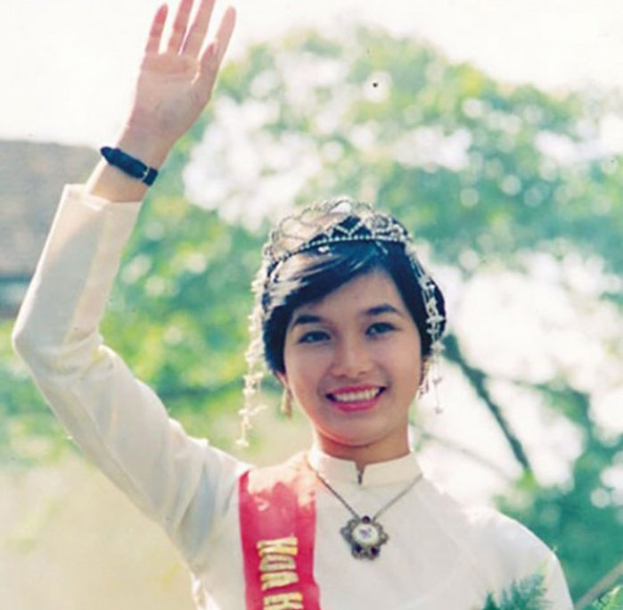 bestie sau-30-nam-dang-quang-cuoc-song-hoa-hau-bui-bich-phuong-ra-sao