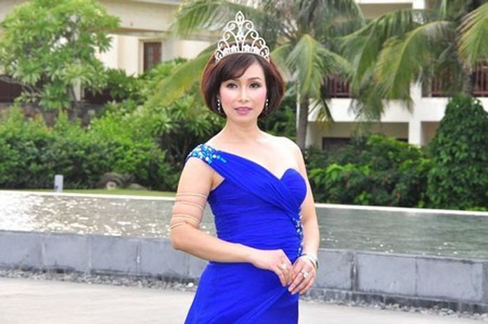bestie sau-30-nam-dang-quang-cuoc-song-hoa-hau-bui-bich-phuong-ra-sao