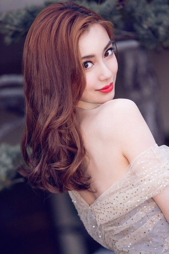 bestie soc-voi-cat-se-quang-cao-hang-chuc-ty-trong-5-phut-cua-dan-nu-than