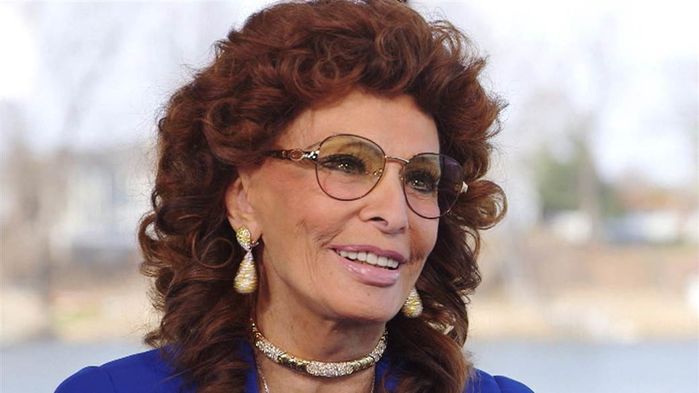 bestie sự thật về bức ảnh Sophia Loren nhòm ngực Jayne Mansfield