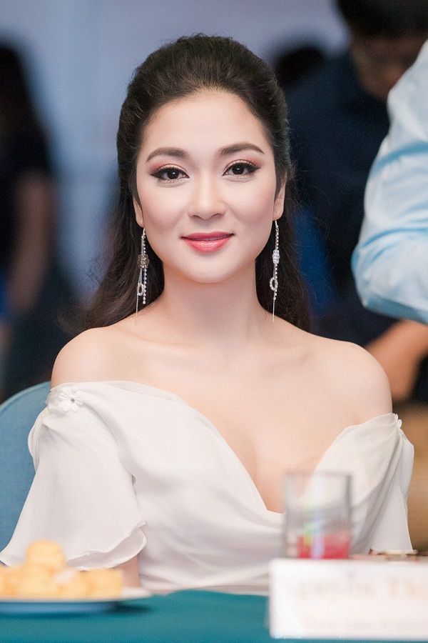 bestie nhan sac hoa hau Viet Nam 16