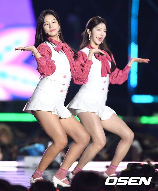 bestie nhung bo vay ngan cun con cua idol han