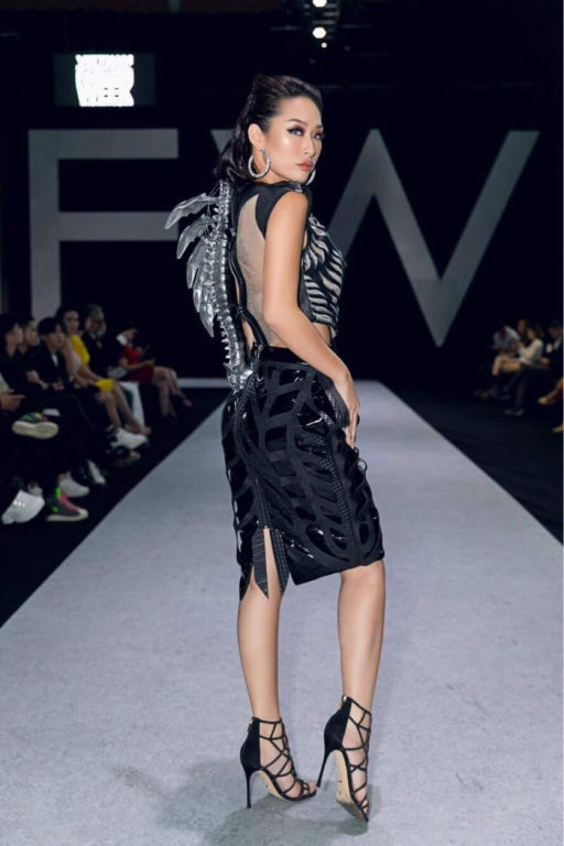 bestie Top những bộ cánh gây tranh cãi tại thảm đỏ VIFW 2018