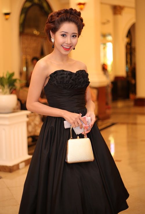 bestie sao Viet choi troi khi du dam cuoi