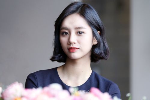 6 idol chuyển sang đóng phim được fan khen hết lời