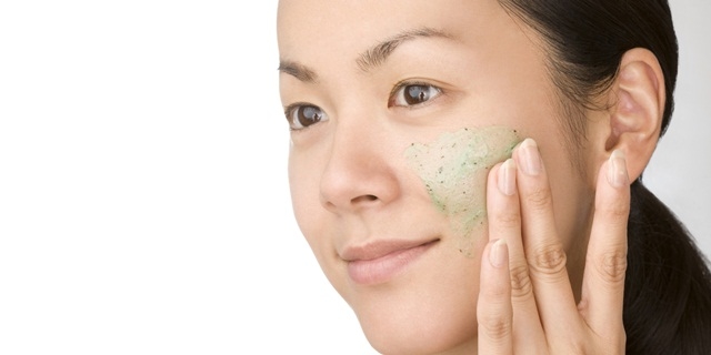 Những sản phẩm làm đẹp âm thầm tàn phá nhan sắc