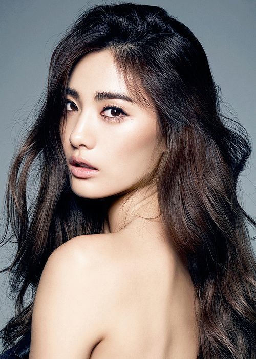 Những mỹ nhân xứ Hàn xinh đẹp nhờ phẫu thuật thẩm mỹ