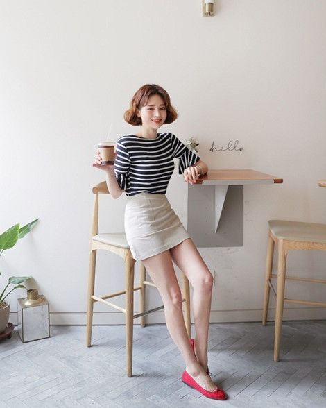 8 mẫu áo thun cứ lên đồ là đẹp xinh chất lừ
