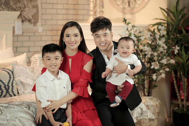Cac cao doi sao viet chua cuoi van song hanh phuc là nho dieu nay
