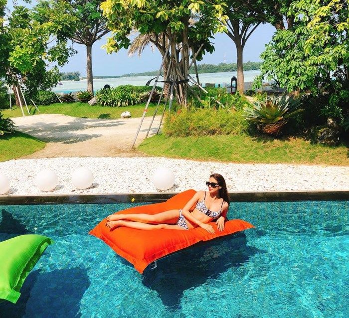 Các hoa hậu Việt cùng đọ dáng táo bạo với bikini