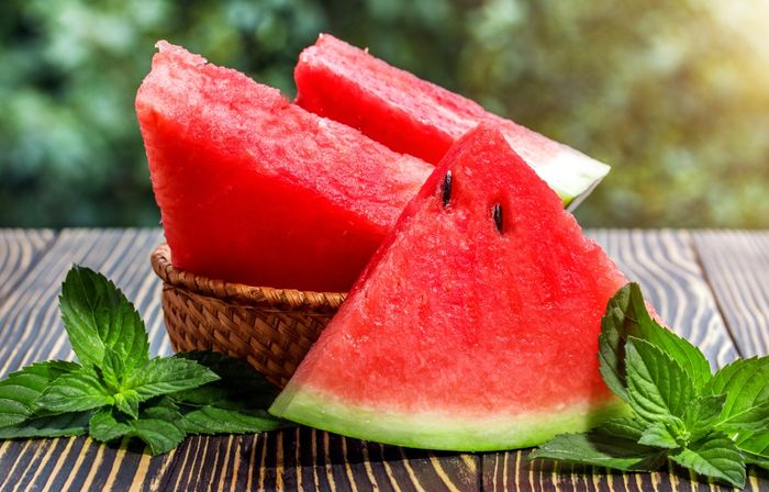 Các loại trái cây nên và không nên ăn vào mùa hè