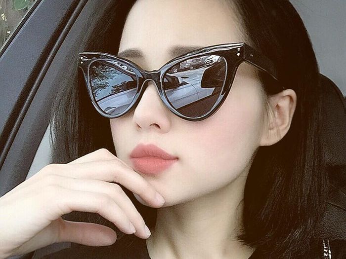 Bestei - Tuyet chieu chon phu kien cho co nang co guong mạt "hơi to to"