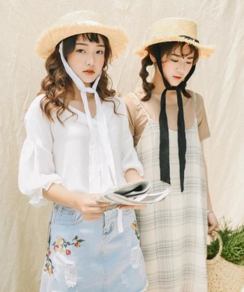 Bestie - Dien trang phuc he chua the goi la dep khi thieu mon phu kien mu coi