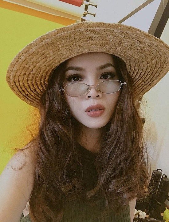 Bestie - Dien trang phuc he chua the goi la dep khi thieu mon phu kien mu coi