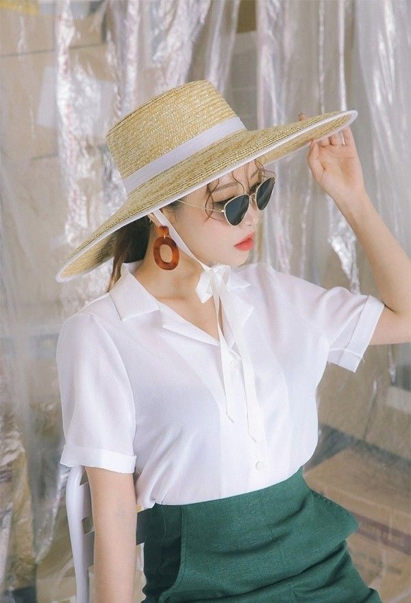 Bestie - Dien trang phuc he chua the goi la dep khi thieu mon phu kien mu coi