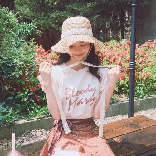 Bestie - Dien trang phuc he chua the goi la dep khi thieu mon phu kien mu coi