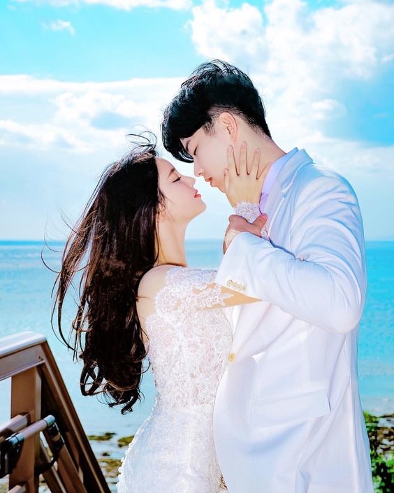 Bạn thấy cặp đôi nào không giống vợ chồng nhất?