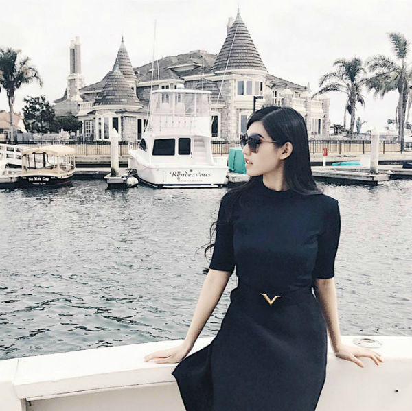 BESTIE con nha giau viet