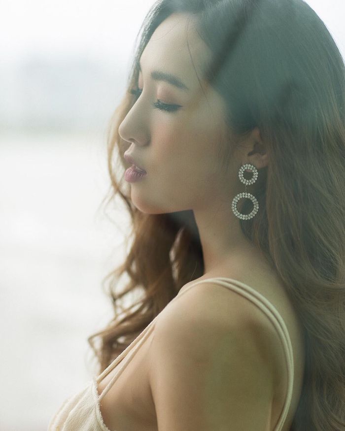 Goc nghieng than thanh cua hot girl ai dinh hon ai