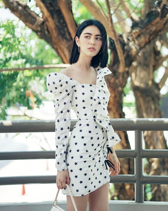 Gu thời trang của Mai Davika trong MV “Chạy ngay đi”