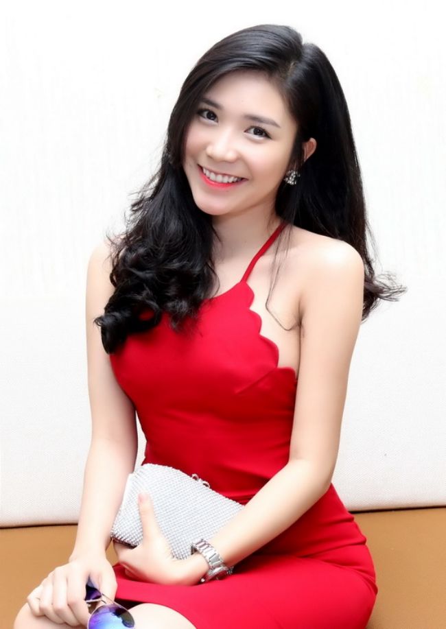 bestie hot girl nổi lên từ nhóm hài trên YouTube