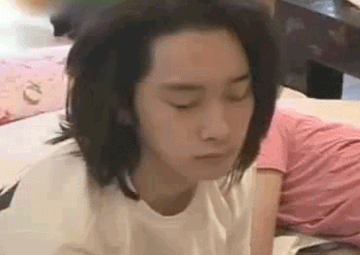 "bestie nhung pha ngu gat cua idol Kpop"
